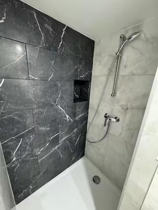 Petit Boudoir Lyonnais Neuf Terrasse Climatise Venissieux